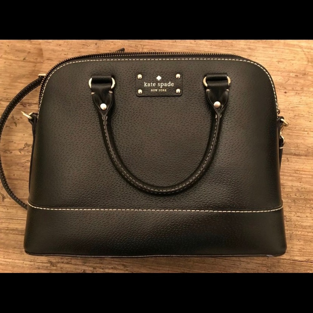 EUC Kate Spade Wellesley Rachelle with shoulder strap purse